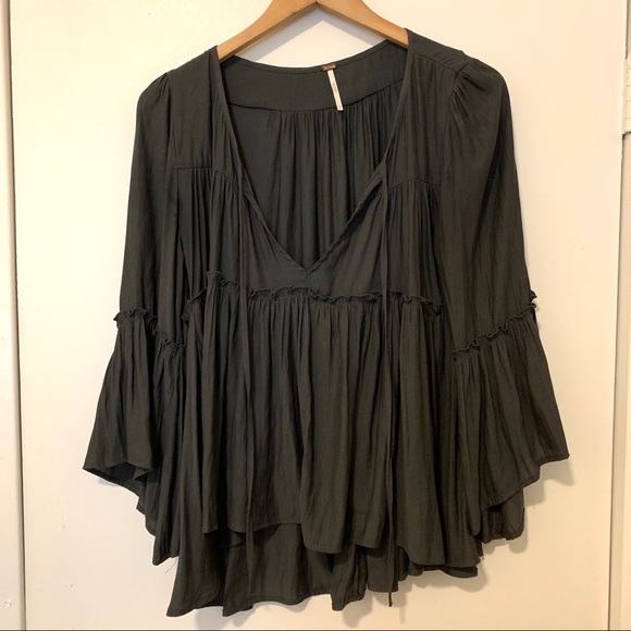 Free People Gray Boho Ruffle Top - S - Picture 2 of 5